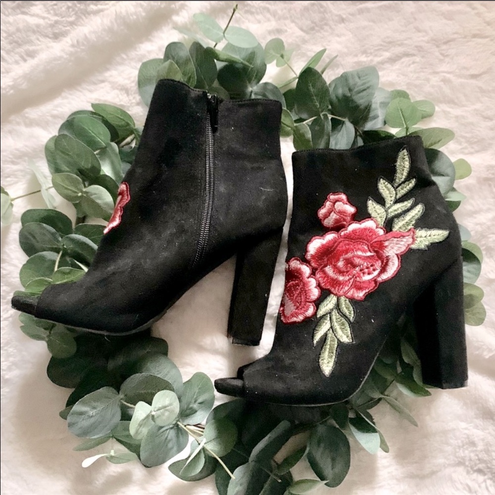 Size 6 1/2 wild diva peep toe booties